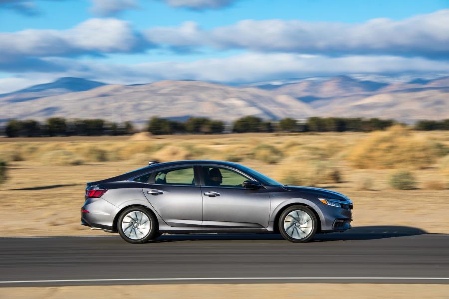  Honda Insight 2018 года  (NA) (фото 30 из 62)